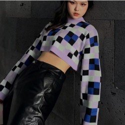  Fall Round Neck Plaid Crop Women's Knitwear
