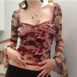  Retro Mesh Printing Flared Sleeve Top