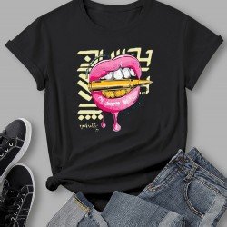 Women Lip Graphic Crew Neck T Shirts