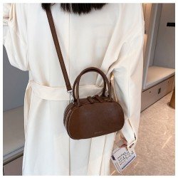 Latest Black Shoulder Bags For Ladies