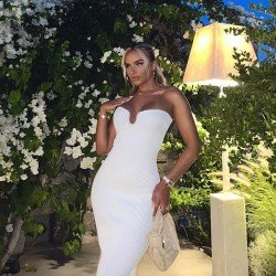 Trendy Solid Strapless Knee Length Dresses Trendy Solid Strapless Knee Length Dresses