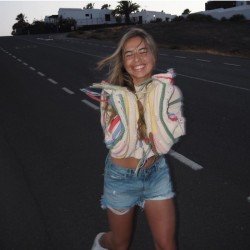  Women's Crew Neck Hollowed Out Colorblock Sweater