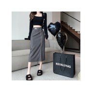  2024 Autumn Split Hem Skirt With Waist Chain