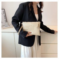 Casual Solid Rhombus Lattice Clutch Bag